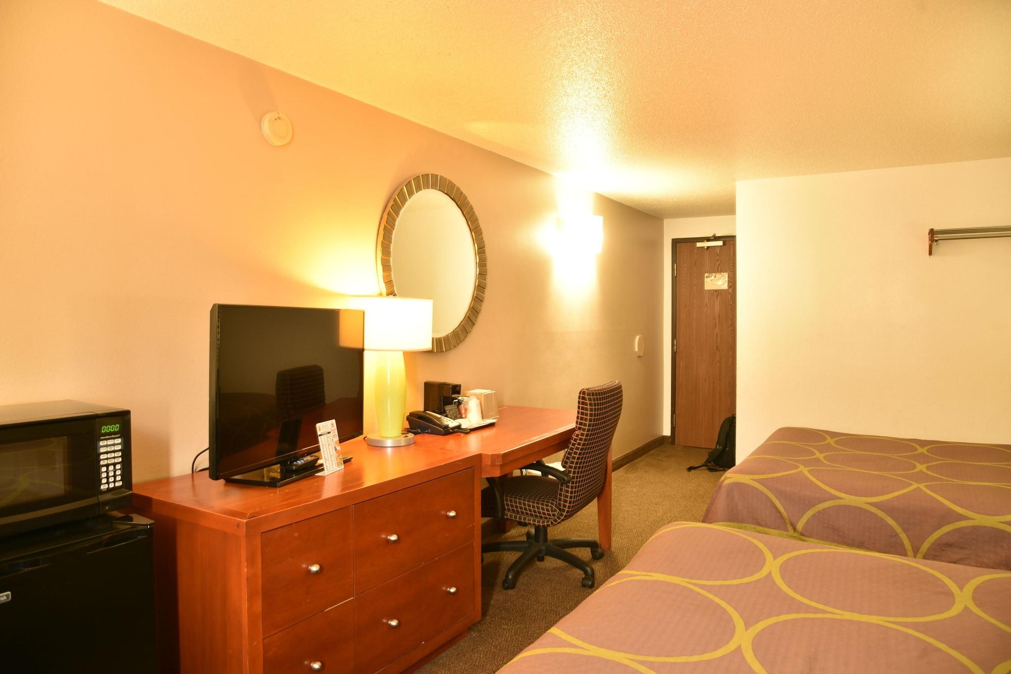 Super 8 By Wyndham Rapid City Rushmore Rd Ngoại thất bức ảnh